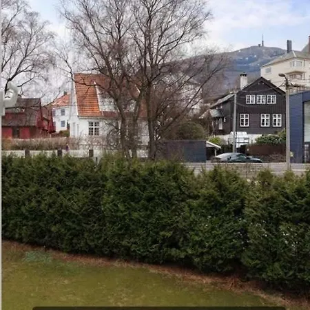 公寓 Sentral Og Moderne